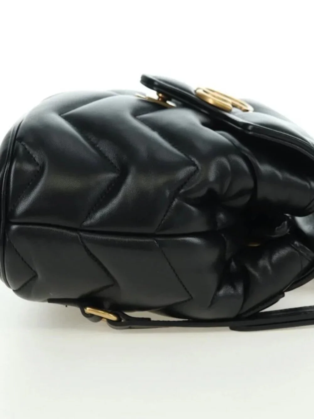 Gucci brand	gucci color	black